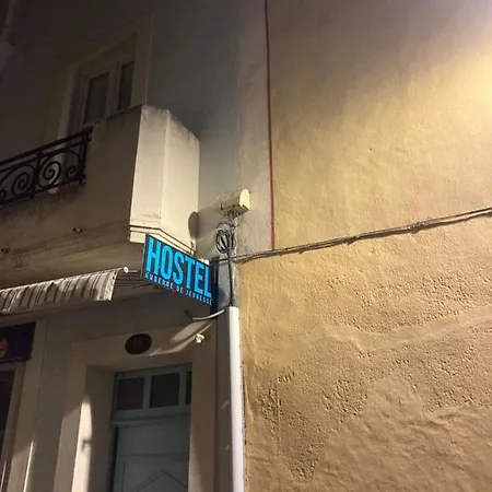 Hostel Auberge *